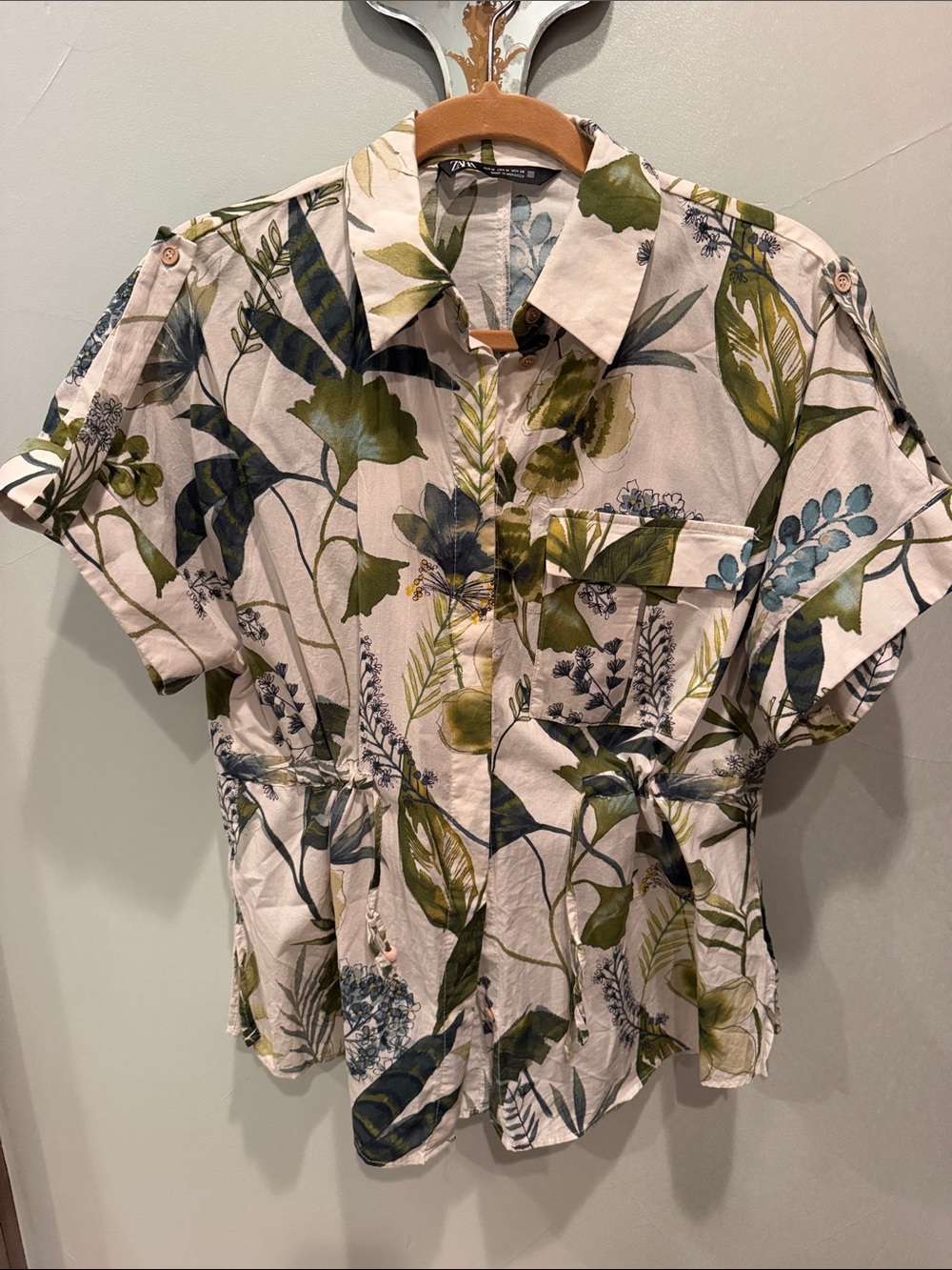 Zara Olive & White Botanical Short Sleeve Button-Down Shirt
